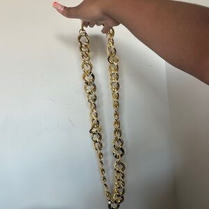 Chunky unbranded chain